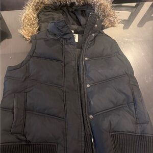 GAP Black Vest with Faux Fur Trim